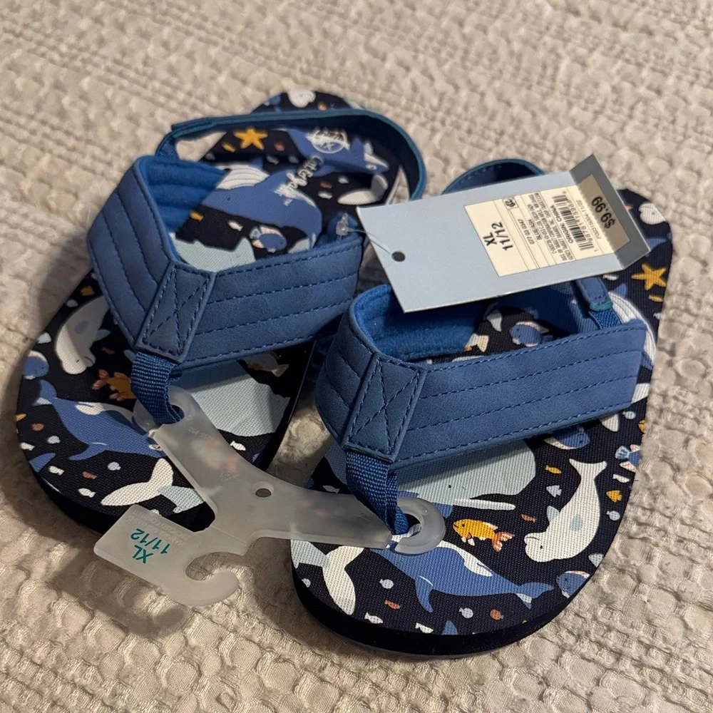 Cat & Jack Kids Blue and Black Sandals Set